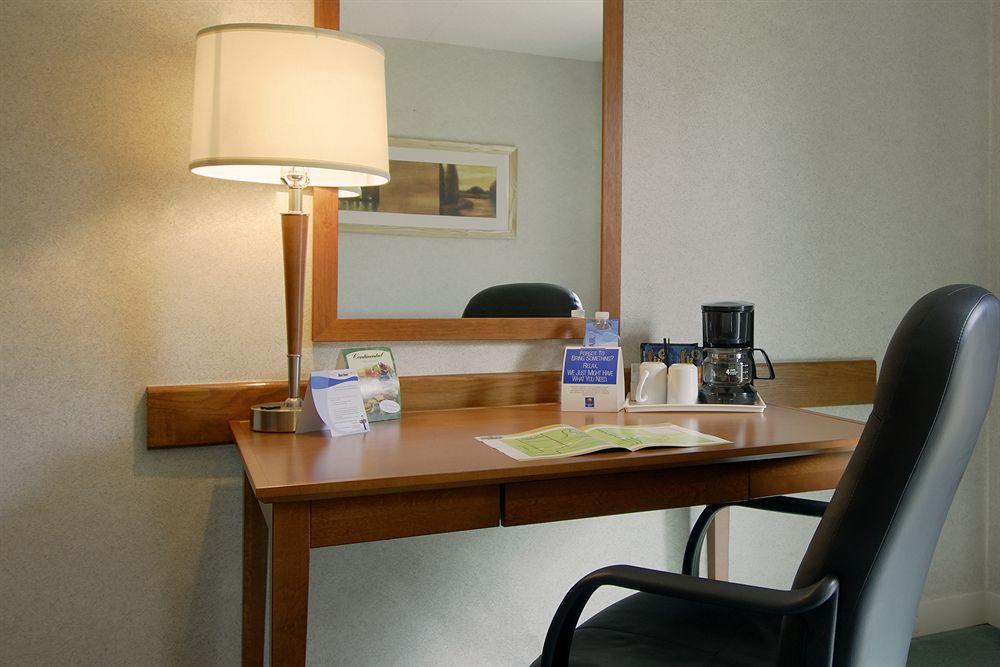 Comfort Inn 3*